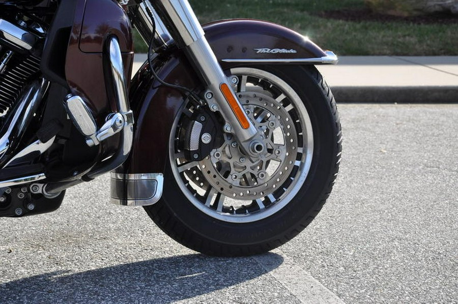 2019 Harley-Davidson® FLHTCUTG - Tri Glide® Ultra