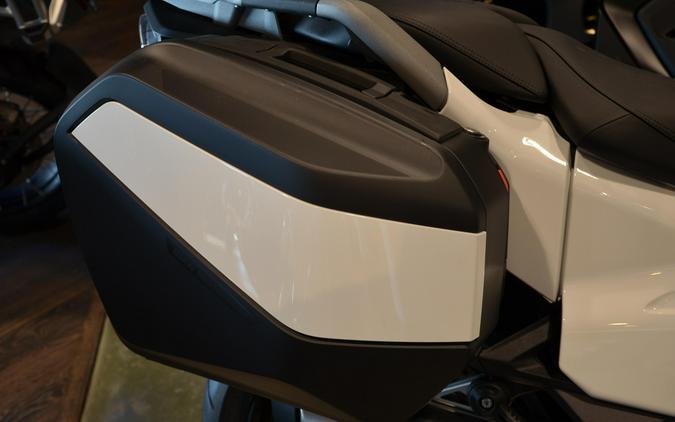 2026 BMW R 1300 RT