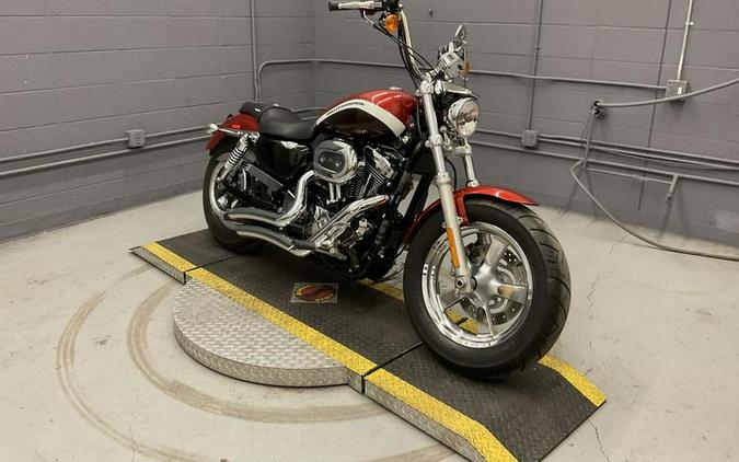 2013 Harley-Davidson® XL1200C - Sportster® 1200 Custom