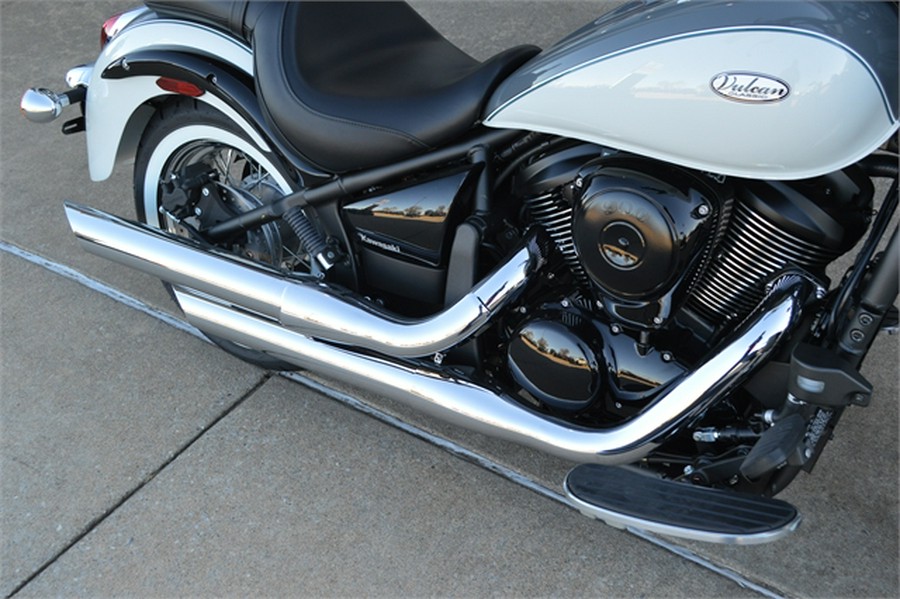 2024 Kawasaki Vulcan 900 Classic