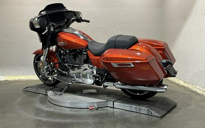 Harley-Davidson Street Glide® 2024 FLHX 84433508 WHISKEY FIRE