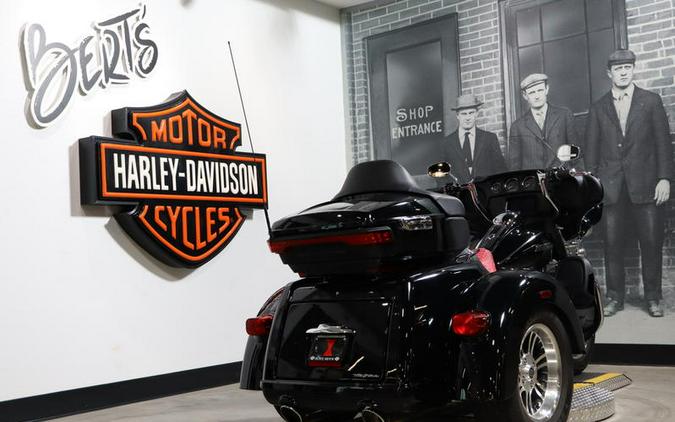 2021 Harley-Davidson® FLHTCUTG - Tri Glide® Ultra