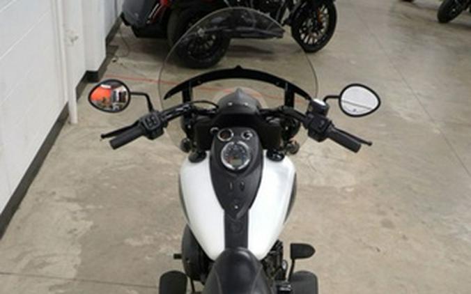 2019 Indian Springfield Dark Horse White Smoke