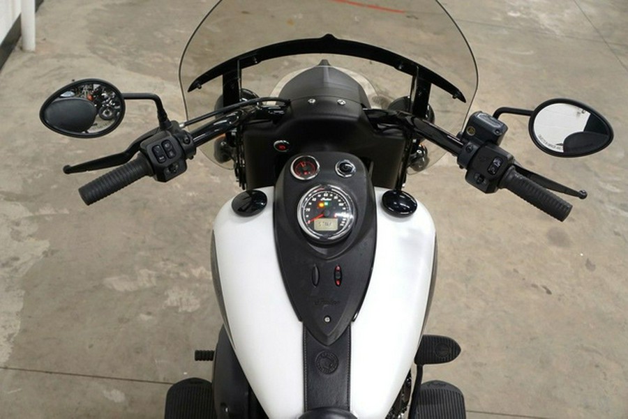 2019 Indian Springfield Dark Horse White Smoke