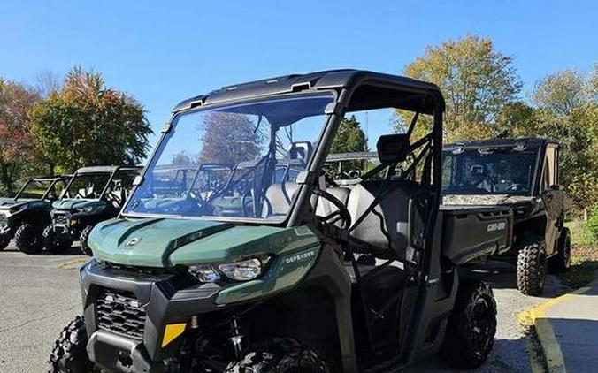 2025 Can-Am® Defender DPS HD7 Compass Green