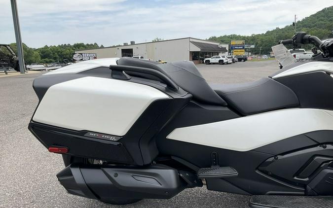 2026 Can-Am Spyder RT