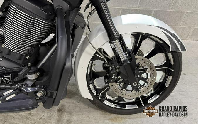 2017 Victory Motorcycles® Cross Country Tour® Two-tone Turbo Silver and Black