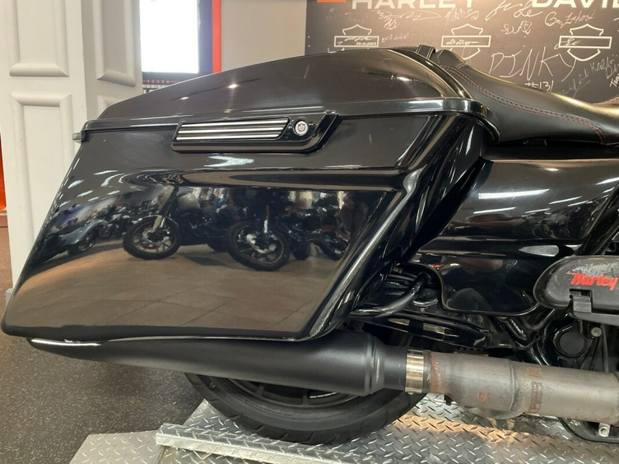 FLTRXS 2019 Road Glide® Special