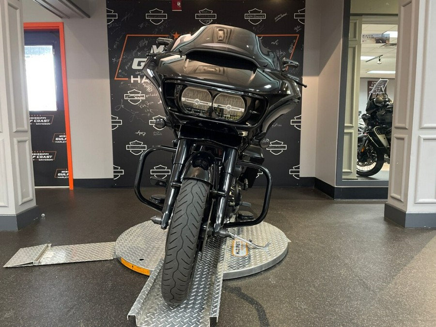 FLTRXS 2019 Road Glide® Special