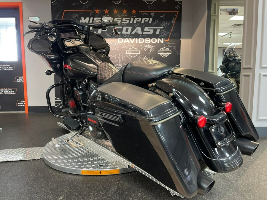 FLTRXS 2019 Road Glide® Special