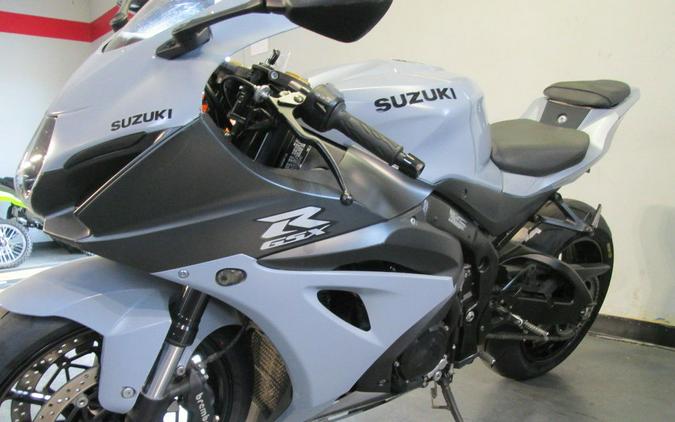 2022 Suzuki GSX-R1000