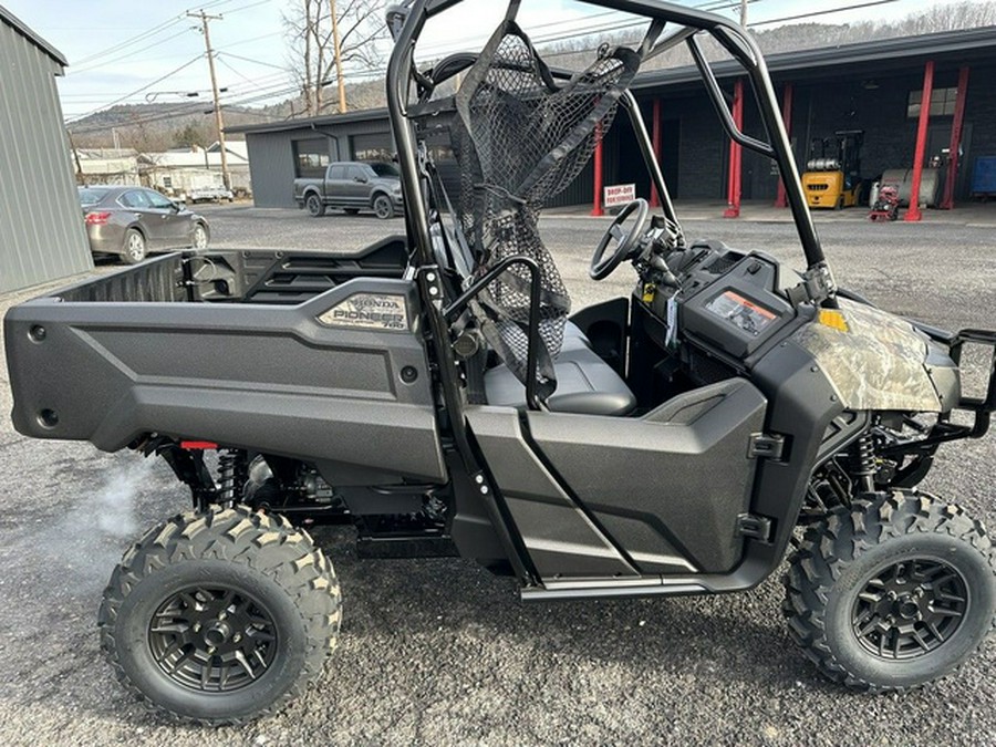 2026 Honda Pioneer 700 Forest