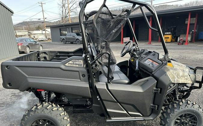 2026 Honda Pioneer 700 Forest