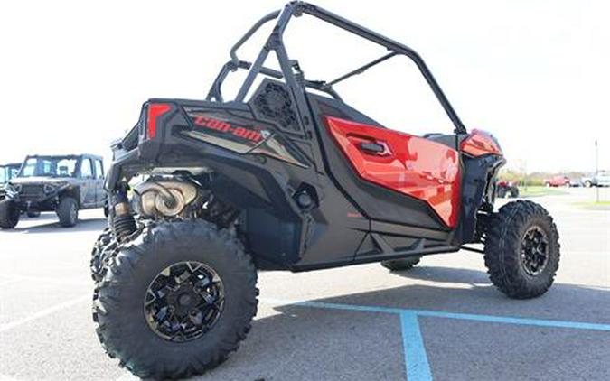 2024 Can-Am Maverick Sport DPS