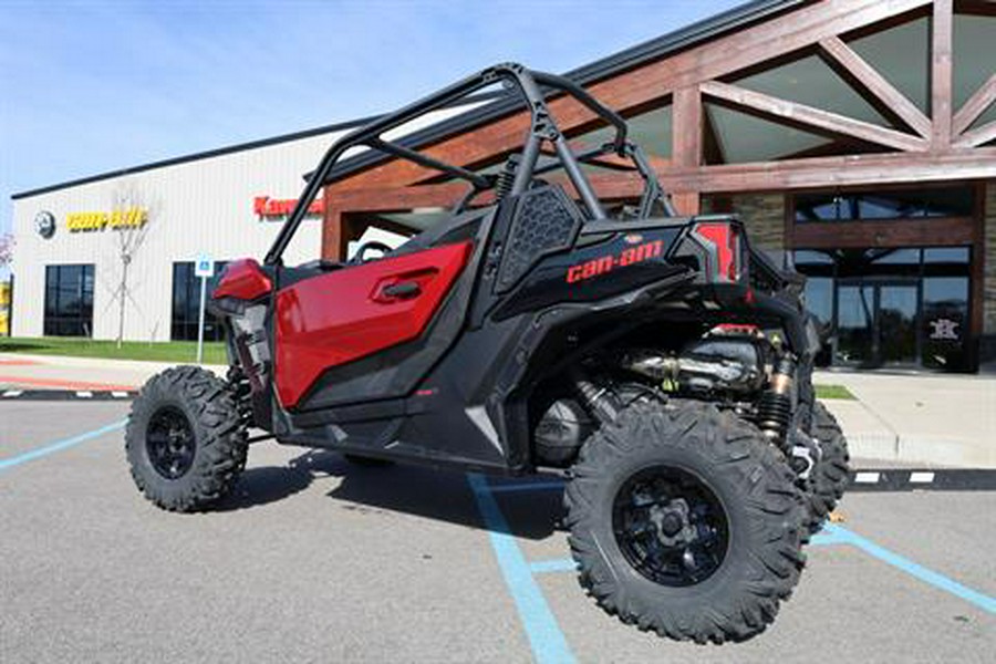 2024 Can-Am Maverick Sport DPS