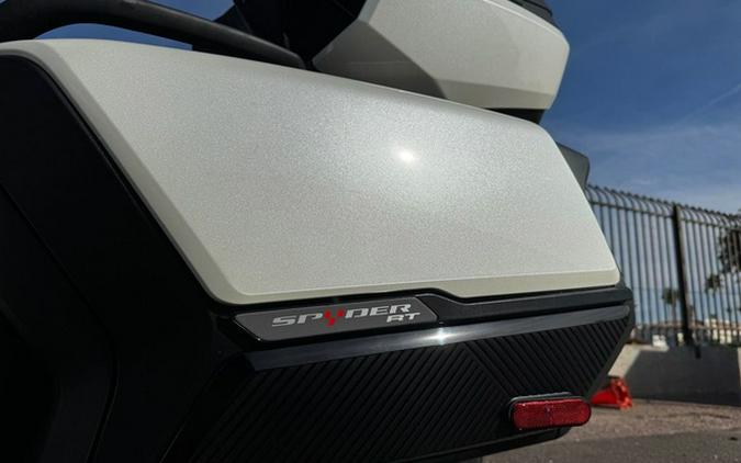 2026 Can-Am Spyder RT Limited Platine