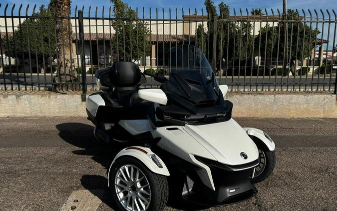 2026 Can-Am® Spyder RT Limited Platine
