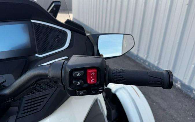 2026 Can-Am Spyder RT Limited Platine