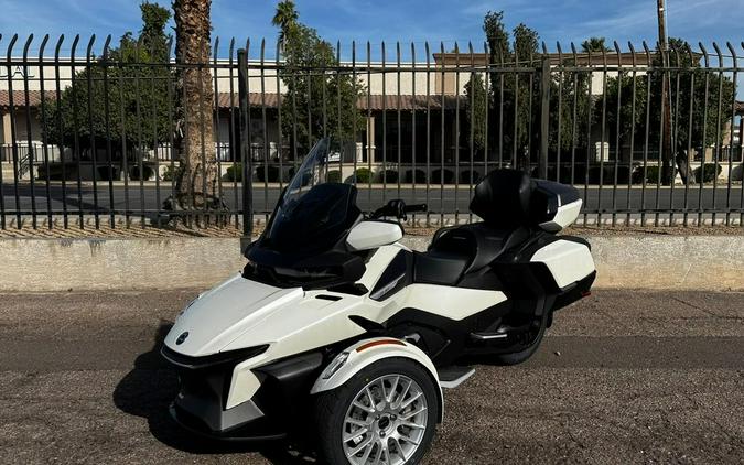 2026 Can-Am® Spyder RT Limited Platine
