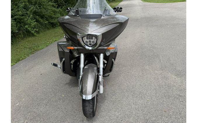 2013 CROSS COUNTRY TOUR BRONZE MIST - Victory Motorcycles