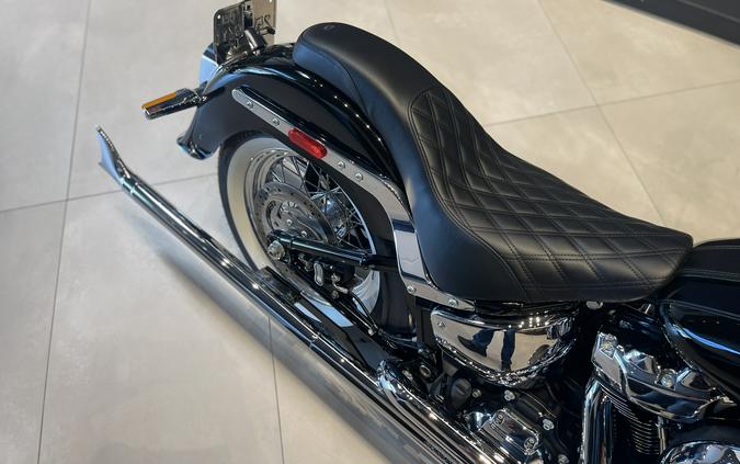 2018 Harley-Davidson Softail® Deluxe 107