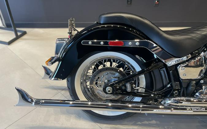 2018 Harley-Davidson Softail® Deluxe 107