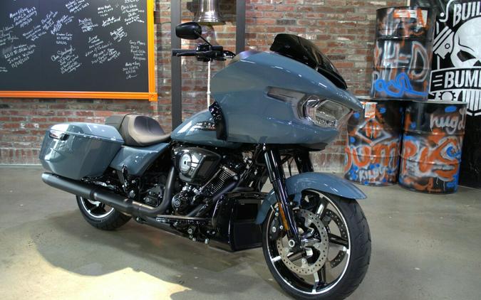 2024 Harley-Davidson® Road Glide® SHARKSKIN