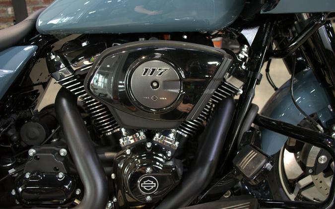 2024 Harley-Davidson® Road Glide® SHARKSKIN