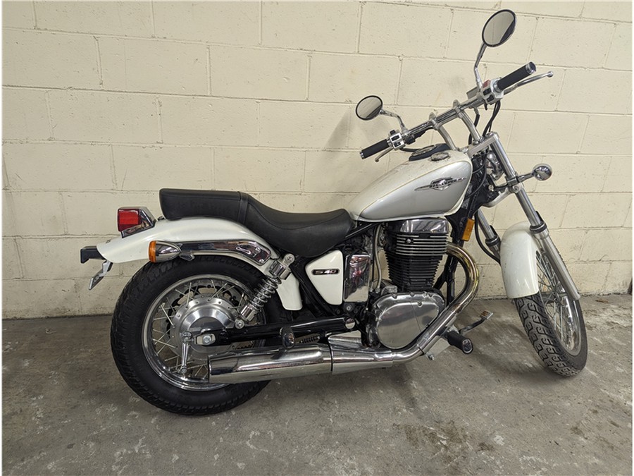 2009 SUZUKI BOULEVARD S40