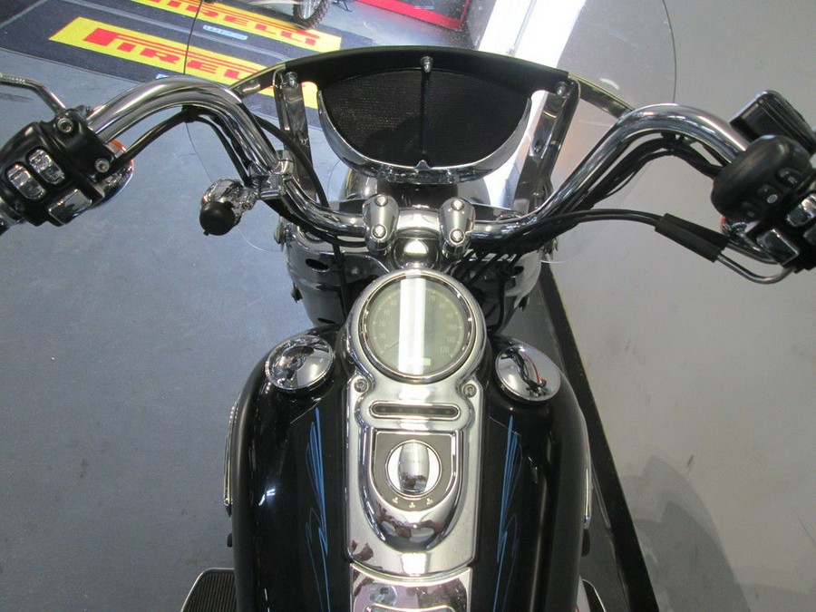 2012 Harley-Davidson® FLD - Dyna® Switchback™