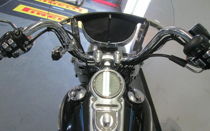 2012 Harley-Davidson® FLD - Dyna® Switchback™