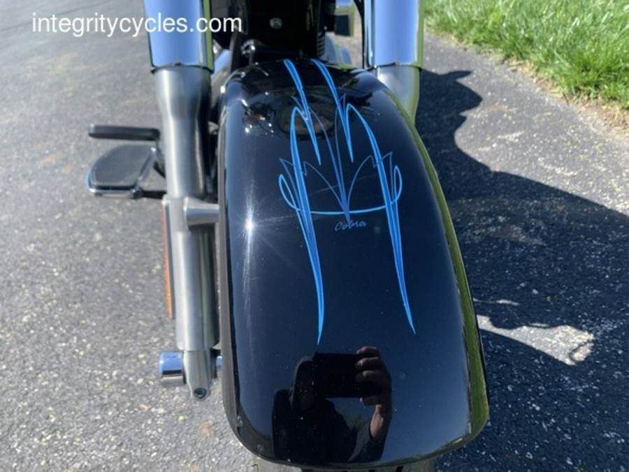 2012 Harley-Davidson® FLD - Dyna® Switchback™