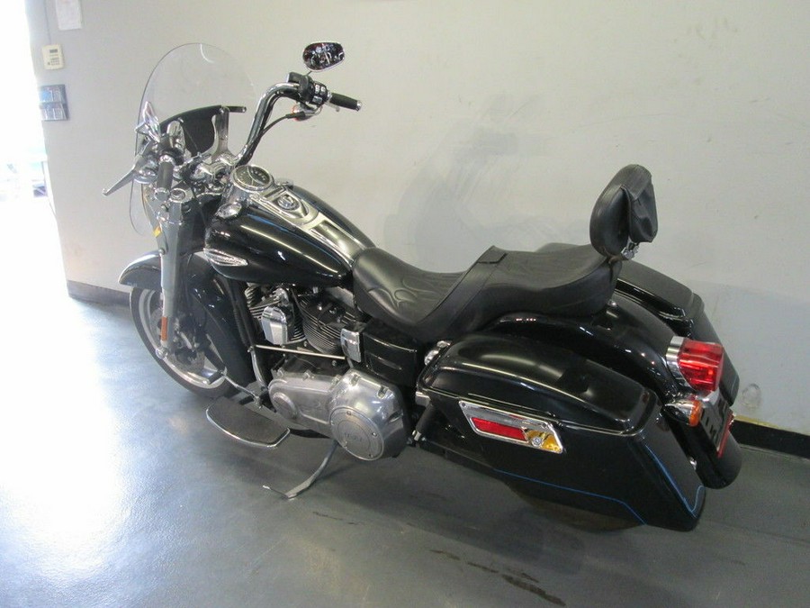 2012 Harley-Davidson® FLD - Dyna® Switchback™