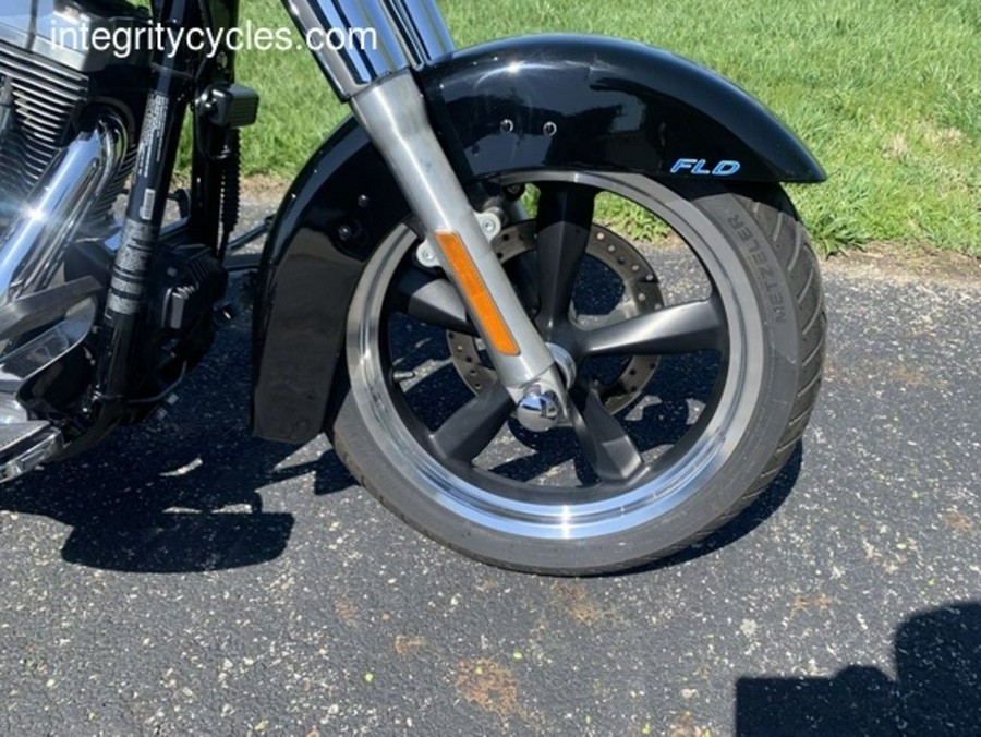 2012 Harley-Davidson® FLD - Dyna® Switchback™