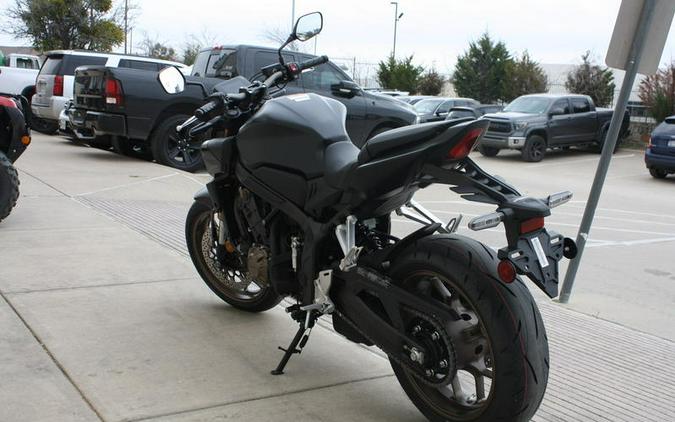 2026 Honda® CB650R E-Clutch