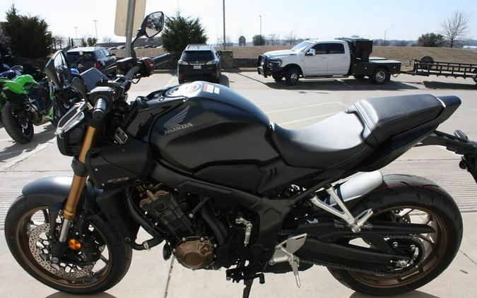 2026 Honda® CB650R E-Clutch