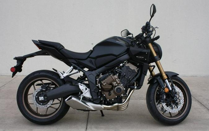 2026 Honda® CB650R E-Clutch