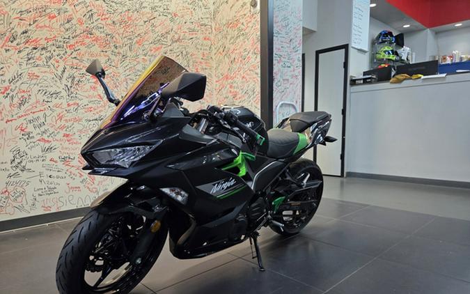 2023 Kawasaki Ninja 400 ABS