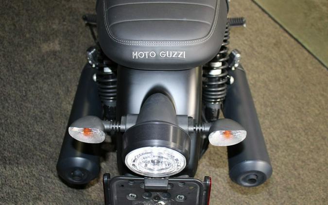 2021 Moto Guzzi V7 Stone