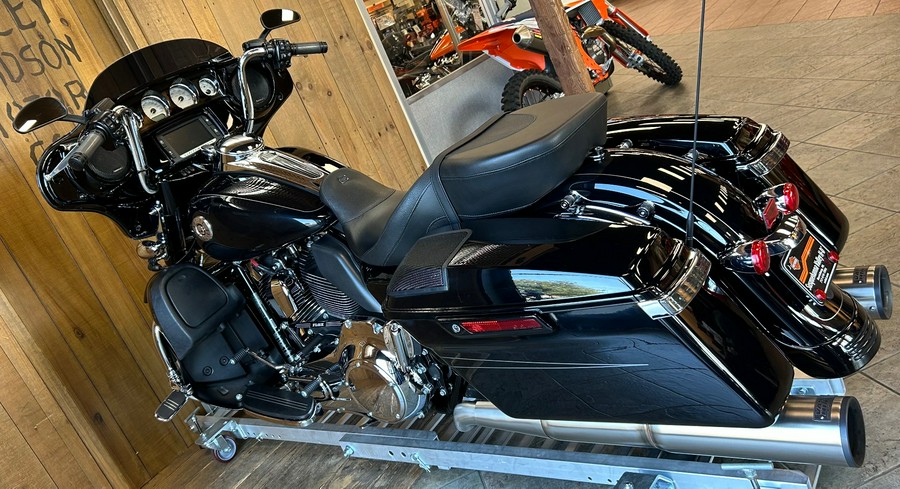 2016 Harley-Davidson Street Glide Special