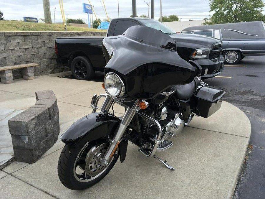 2009 Harley-Davidson® FLHX - Street Glide®