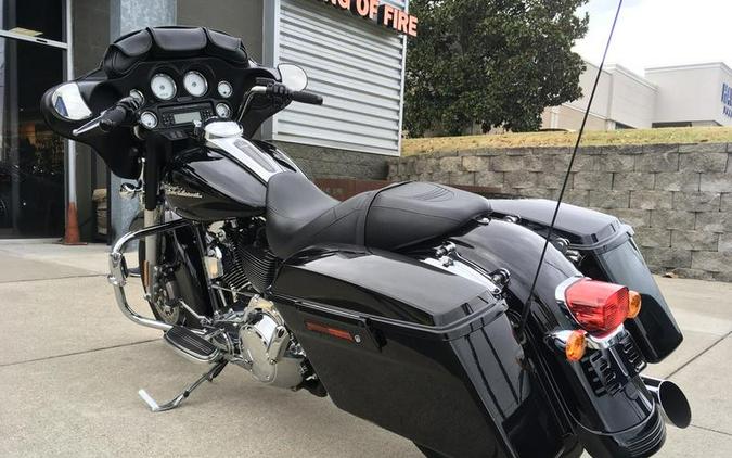 2009 Harley-Davidson® FLHX - Street Glide®