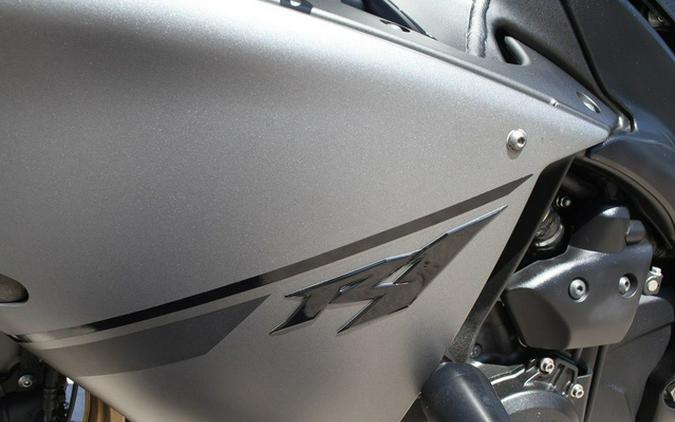 2014 Yamaha YZF R1