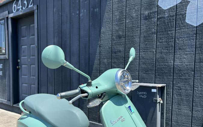 2027 Vespa Primavera 150 80th Anniversario