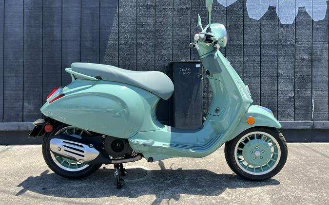 2027 Vespa Primavera 150 80th Anniversario