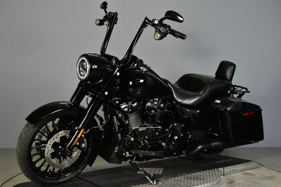 2017 Harley-Davidson Road King Special Vivid Black