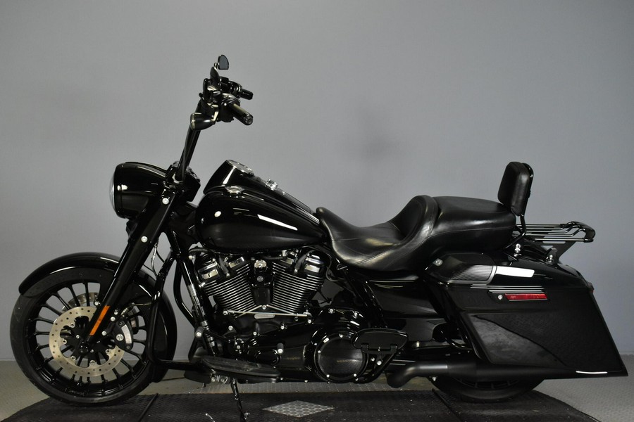 2017 Harley-Davidson Road King Special Vivid Black