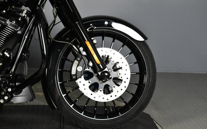 2017 Harley-Davidson Road King Special Vivid Black