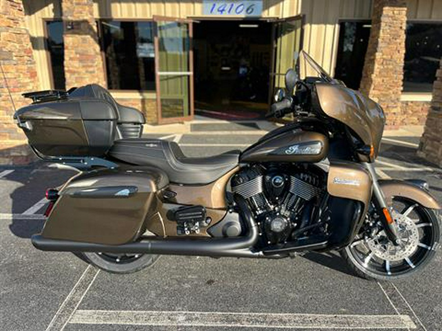 2023 Indian Motorcycle Roadmaster® Dark Horse®