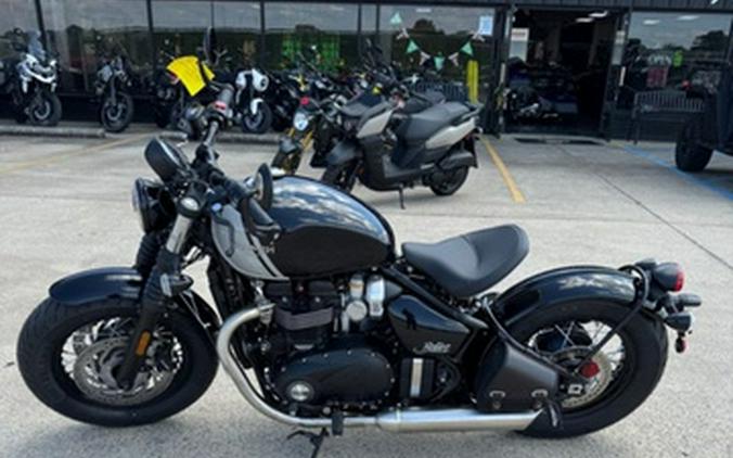 2025 Triumph BONNEVILLE BOBBER